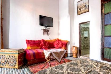 Apartment with one bedroom in Fes El Bali Fes with enclosed garden and WiFi - image 2