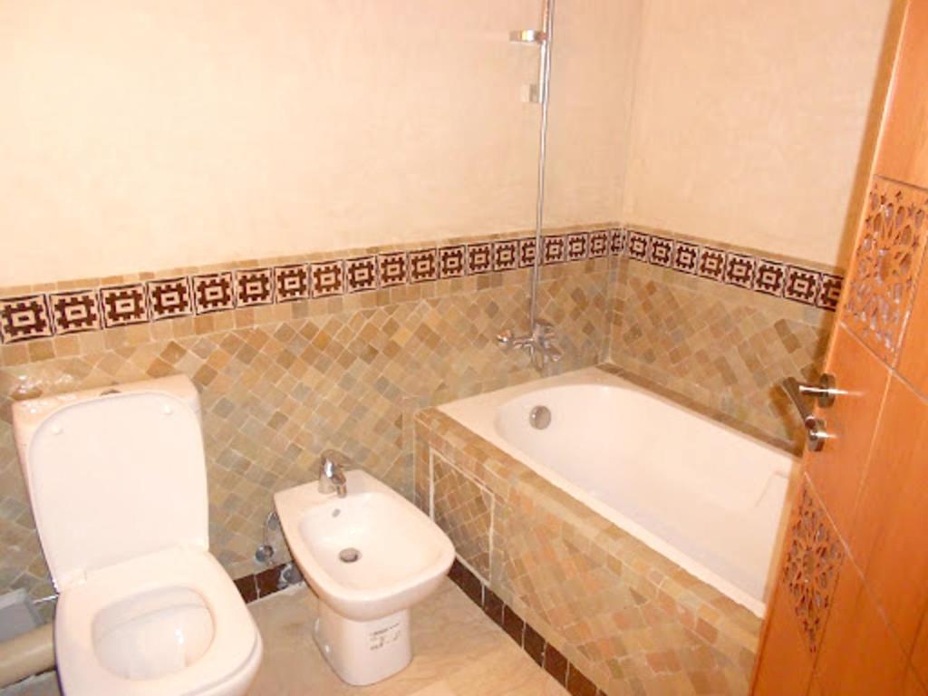 Apartment with 2 bedrooms in Fes with wonderful city view and furnished garden - image 5