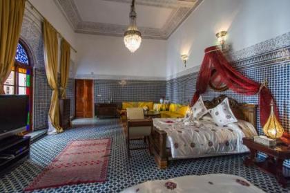 Riad Damia - image 6