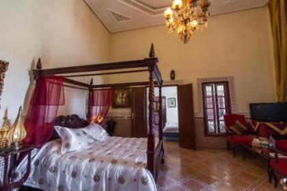 Riad Damia - image 7