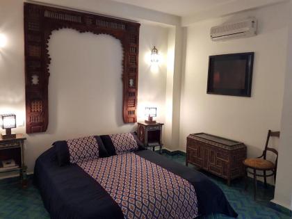 Riad Souafine - image 9