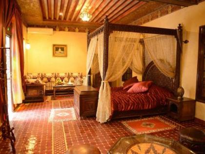 Riad El Yacout - image 14