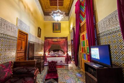 Riad Ibn Khaldoun - image 10