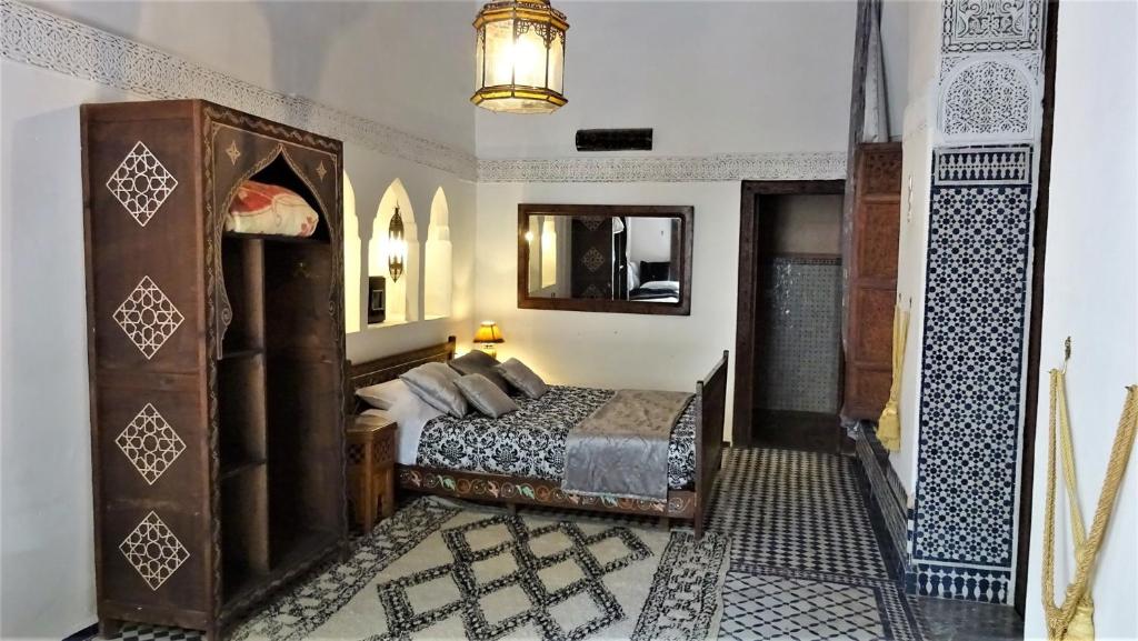 Riad Razane - image 6