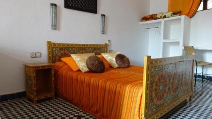 Riad Razane - image 8