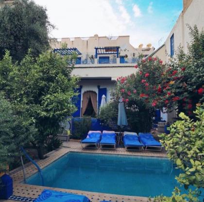 Riad Jean Claude - image 19