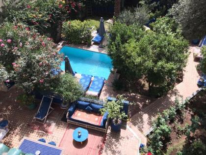 Riad Jean Claude - image 7