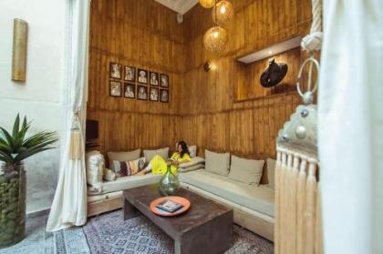 Riad Anata - image 13
