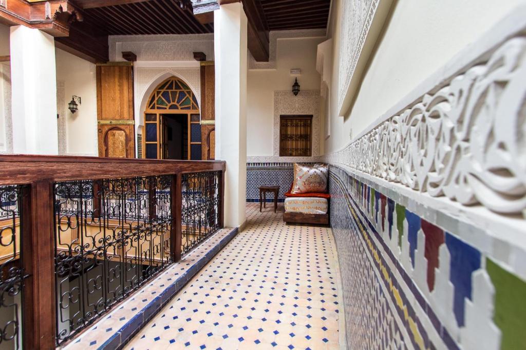 Riad Taryana - image 5