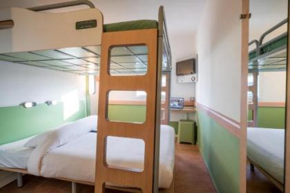 Ibis Budget Fès - image 11