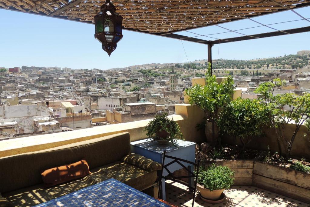 Riad Laayoun - main image