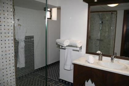 Riad Batchisarai - image 16