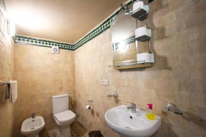 Hostel Amir - image 1