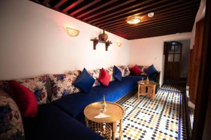 Riad Rasia - image 17