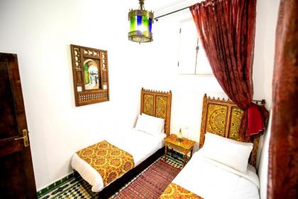 Apartment with 3 bedrooms in FES with enclosed garden and WiFi - image 19