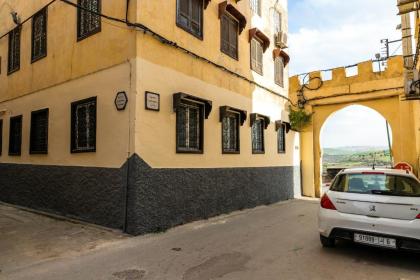 Apartment with 3 bedrooms in FES with enclosed garden and WiFi - image 8