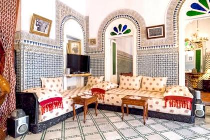 Apartment with 2 bedrooms in Fes El Bali Fes with enclosed garden and WiFi - image 2