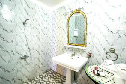 Apartment with 2 bedrooms in Fes El Bali Fes with enclosed garden and WiFi - image 6