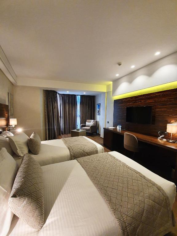 Nour Plazza Hotel - image 4