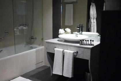 Nour Plazza Hotel - image 5