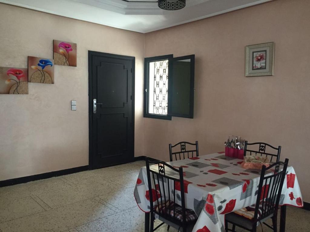 Splanding apartment downtown fes - image 3