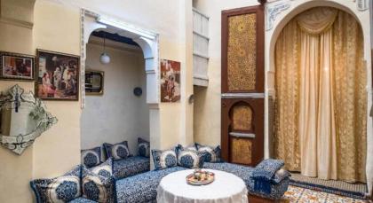 Family Room for 4 peoples Sunny Riad Inside Medina Fes El Bali - image 1