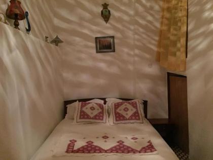 Cosy room for 2 to 8 peoples Inside Medina Fes El Bali - image 1